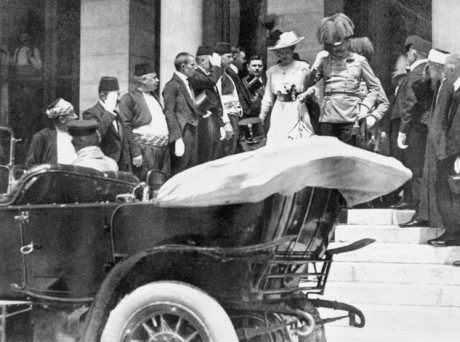 Archduke Franz Ferdinand (centre in plumed hat), the heir to the throne of Austria-Hungary, descends the steps of the town hall in Sarajevo with his wife Sophie on 28 June 1914. Minutes later, both were shot dead by Gavrilo Princip. Imperial War Museum/ Centenary Partnership Programme ref Q 3255. 